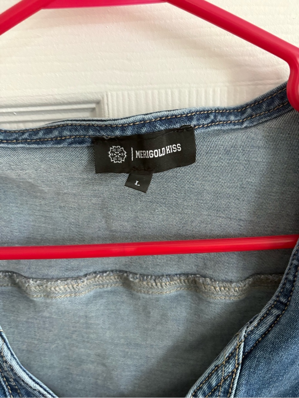 Sleeveless Denim Vest with Iridescent Rodeo Graphic - Blue - Picture 3 of 3